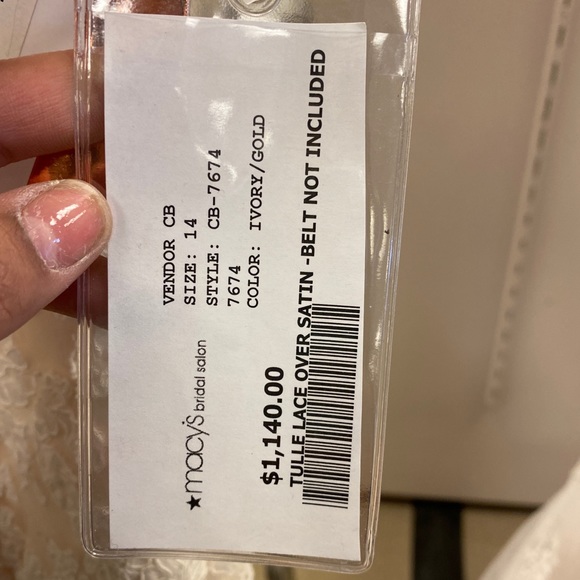 Wedding Dress - Picture 2 of 4